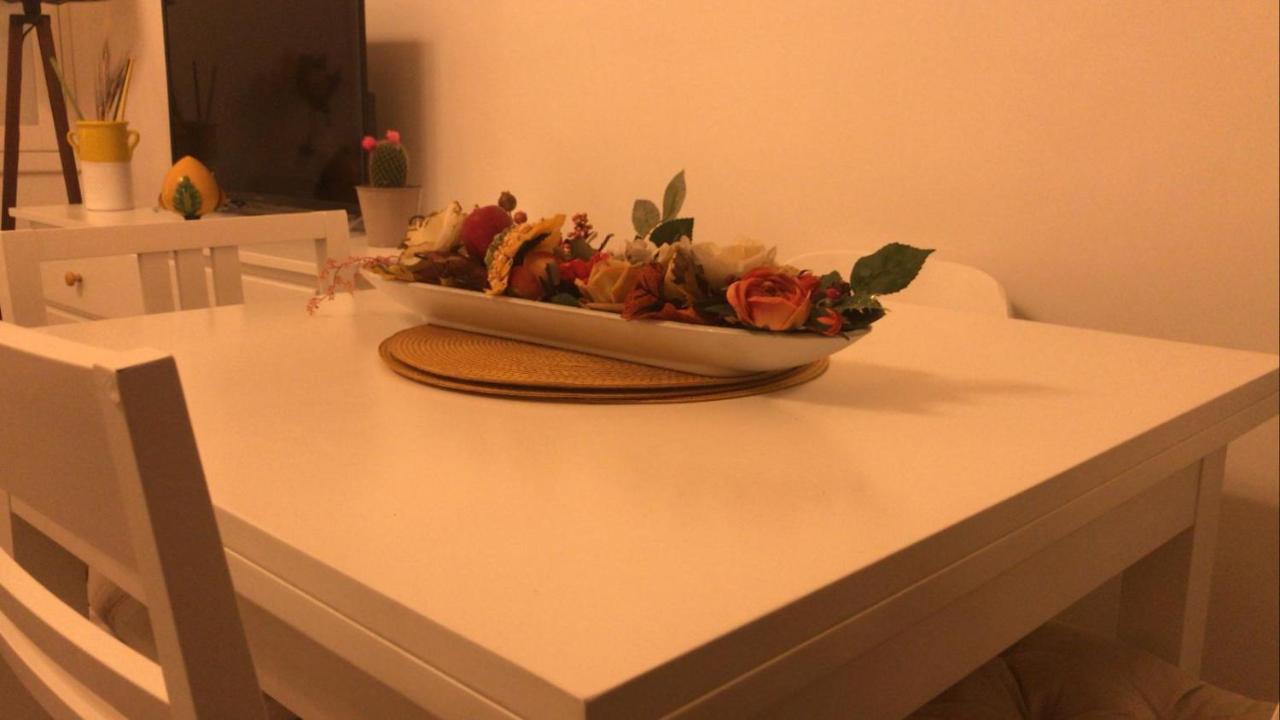 Edyta'S Apartment オストゥーニ エクステリア 写真