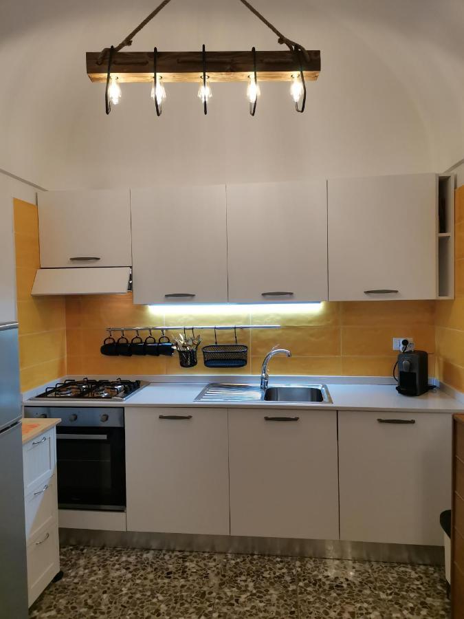 Edyta'S Apartment オストゥーニ エクステリア 写真